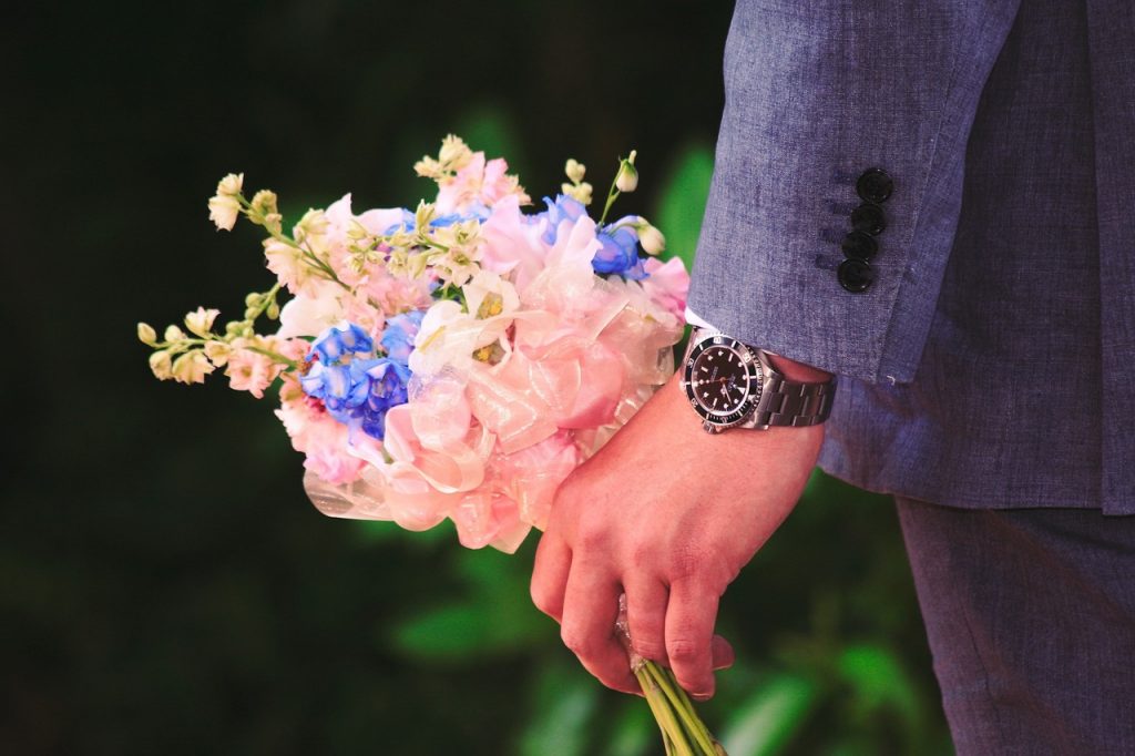 2 Singaporean bankers turn to entrepreneurship to save romance