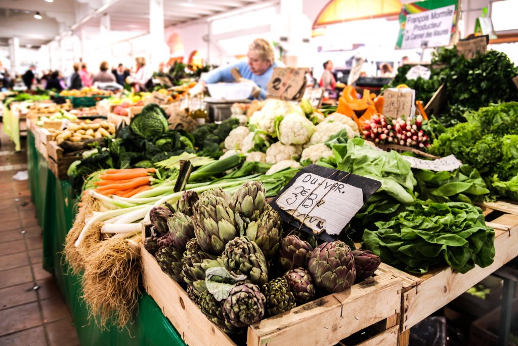 Pinduoduo forays into high-end grocery delivery
