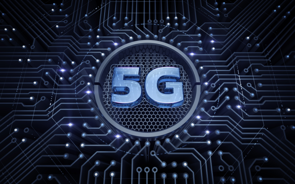 China sees 400% monthly growth in 5G phone shipments, despite slowing smartphone market