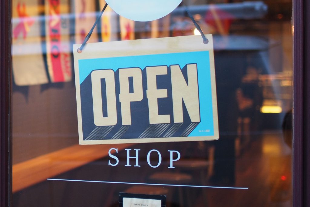 SoftBank-backed Snapdeal to venture into offline retail ahead of IPO