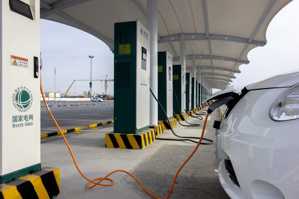 China slashes new energy vehicle subsidies by 50%, plans to phase out all by the end of 2020