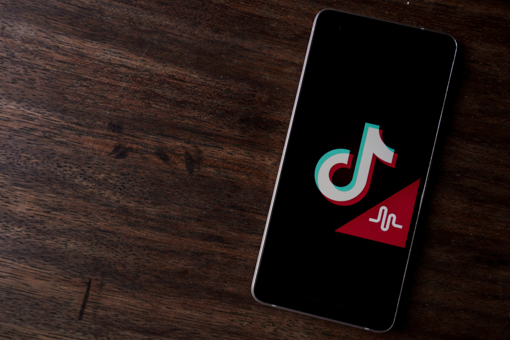 Douyin/TikTok makes $75m from live-broadcasting