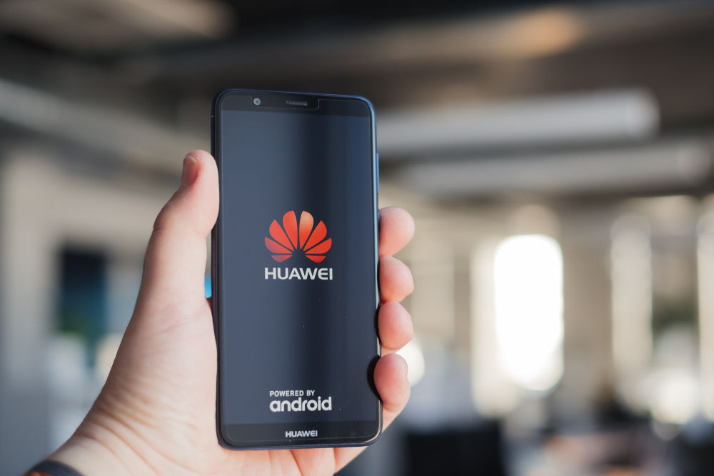 Huawei reportedly seeks to replace Android with Russian OS, says Russian media
