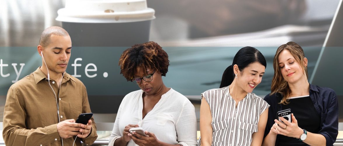 Chinese phone brands stand out amidst dwindling global shipments