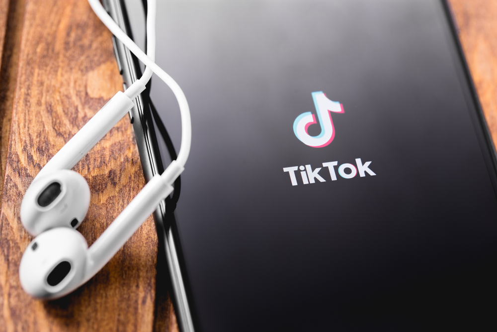 Indian court lifts TikTok ban after ByteDance pledges to invest USD 1 billion in the country