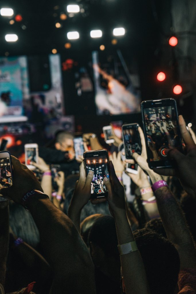 China’s smartphone shipments pick up in April after 5-month downward trend