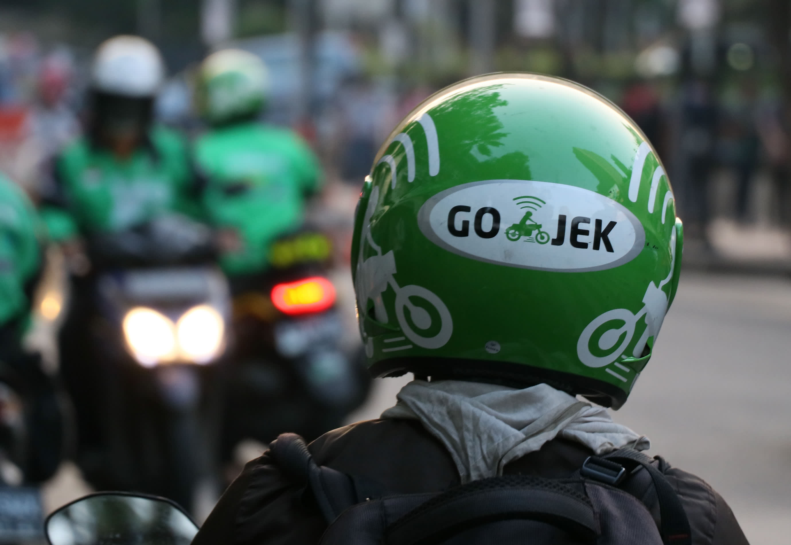 Go-Jek and Astra International launch a car rental program called GoFleet