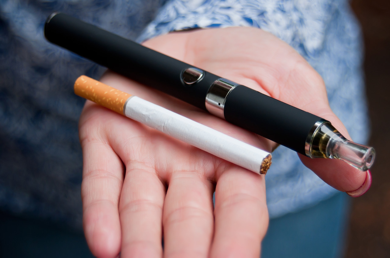 Ecigarette makers wage war to lure China’s 300 million smokers KrASIA