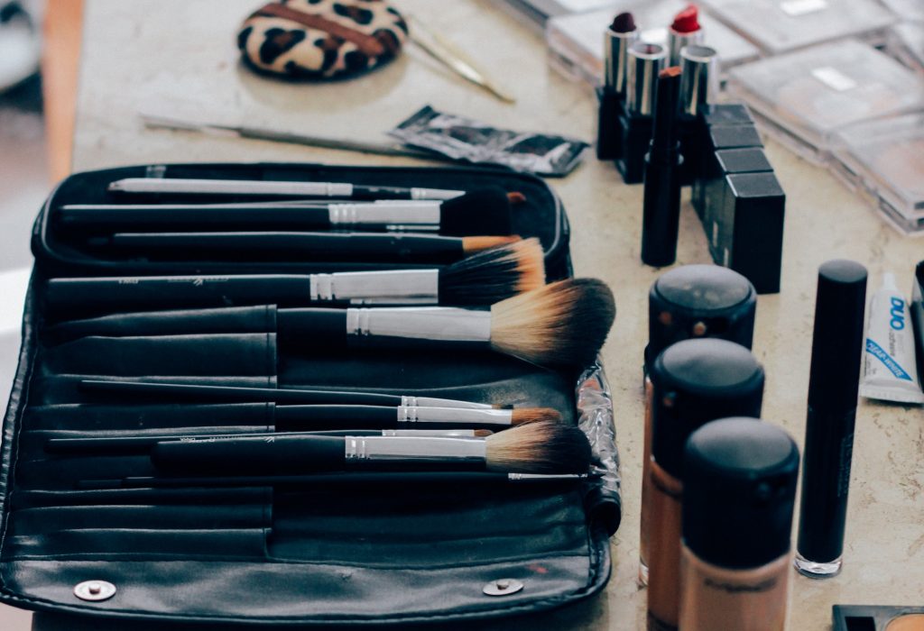 Photo by Manu Camargo via Unsplash