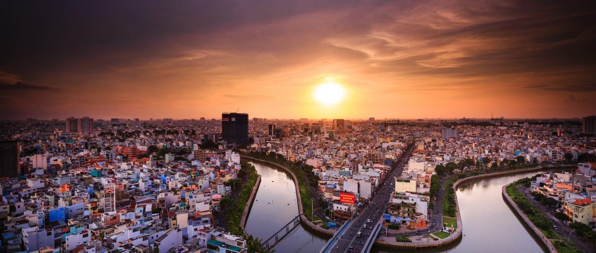 Vietnam moves to delay e-commerce tax amid COVID chaos