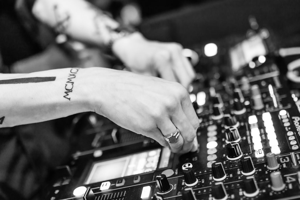 Coronavirus got you down? Try cutting loose with ‘cloud clubbing’