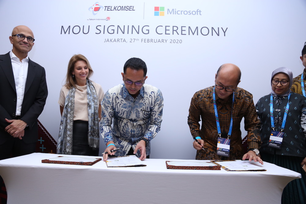 Telkomsel and Microsoft team up to enhance connectivity in Indonesia