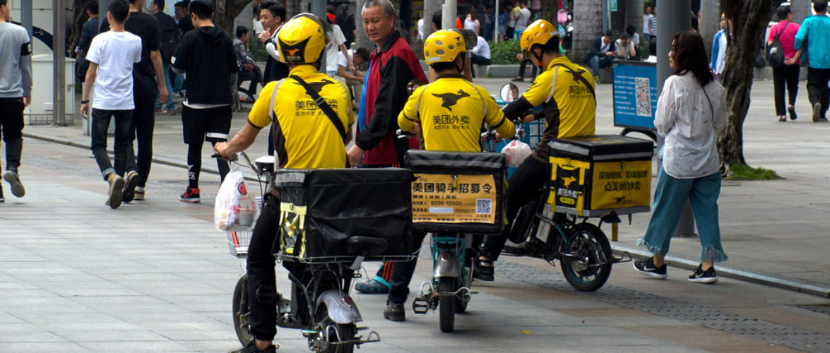 Meituan, the company founded by Wang Xing, operates the go-to platform for food delivery in China. Photo source: Shutterstock.