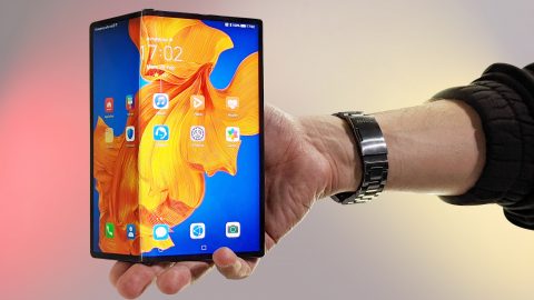 Huawei Mate Xs. Source: Shutterstock