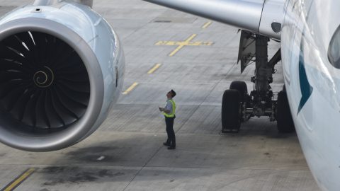Chinese researchers are hoping to make aircraft engines powered by fossil fuels a thing of the past.   Photo by Herry Sutanto on Unsplash


