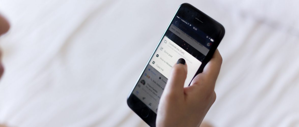 Text messaging- Photo by Oleg Magni on Unsplash