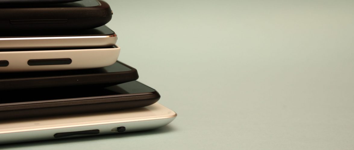 How are China’s smartphone titans reacting to the struggling market?