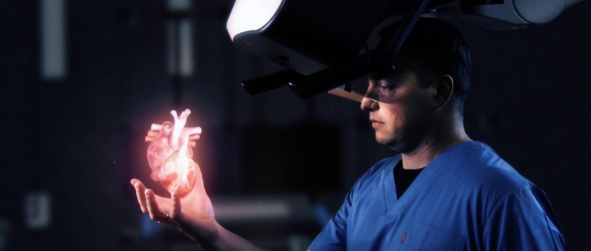 Holoscope-i is an over-the-head holographic system developed by RealView Imaging. It creates digital 3D holograms in the physician's hand. Courtesy of RealView Imaging via NoCamels.