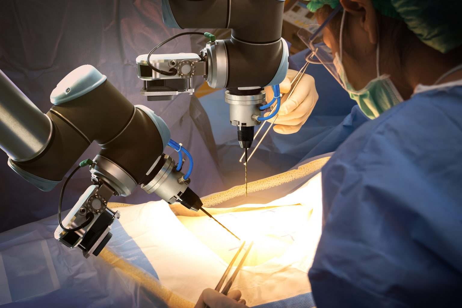 surgical robot / Shutterstock
