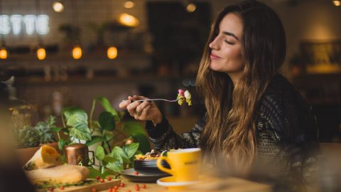 <span>Photo by <a href="https://unsplash.com/@pablomerchanm?utm_source=unsplash&amp;utm_medium=referral&amp;utm_content=creditCopyText">Pablo Merchán Montes</a> on <a href="https://unsplash.com/s/photos/dinner?utm_source=unsplash&amp;utm_medium=referral&amp;utm_content=creditCopyText">Unsplash</a></span> 