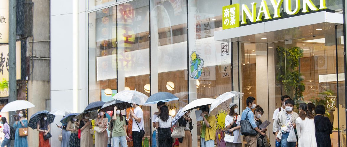 Local consumers lined up for Nayuki's first store in Japan. The Osaka shop was opened in July 4th, 2020. Photo provided by the company.