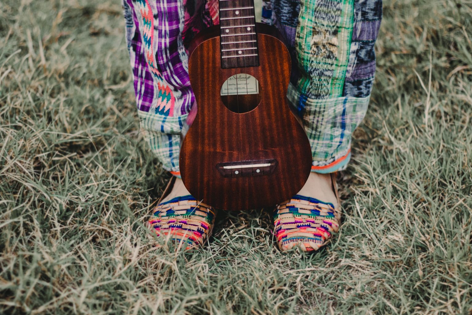 <span>Photo by <a href="https://unsplash.com/@leoruvalcabar?utm_source=unsplash&amp;utm_medium=referral&amp;utm_content=creditCopyText">leonides ruvalcabar</a> on <a href="https://unsplash.com/s/photos/ukelele?utm_source=unsplash&amp;utm_medium=referral&amp;utm_content=creditCopyText">Unsplash</a></span>