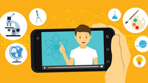 Online education on apps. Photo: Tuchong