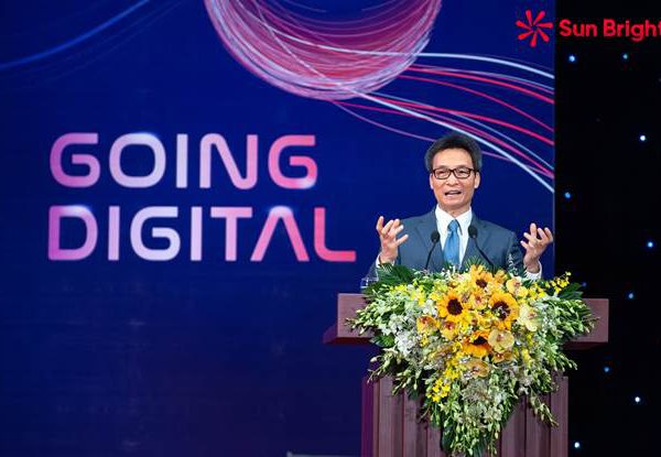 Deputy Prime Minister of Vietnam, Vu Duc Dam, gave his speech at the Vietnam Venture Summit 2020. Courtesy of Vietnam Venture Summit 2020.
