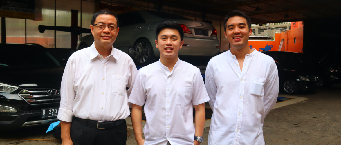 Otoklix founders from left to right: Benny Sutedjo, Martin Reyhan Suryohusodo, and Joseph Alexander Ananto. Photo courtesy of Otoklix