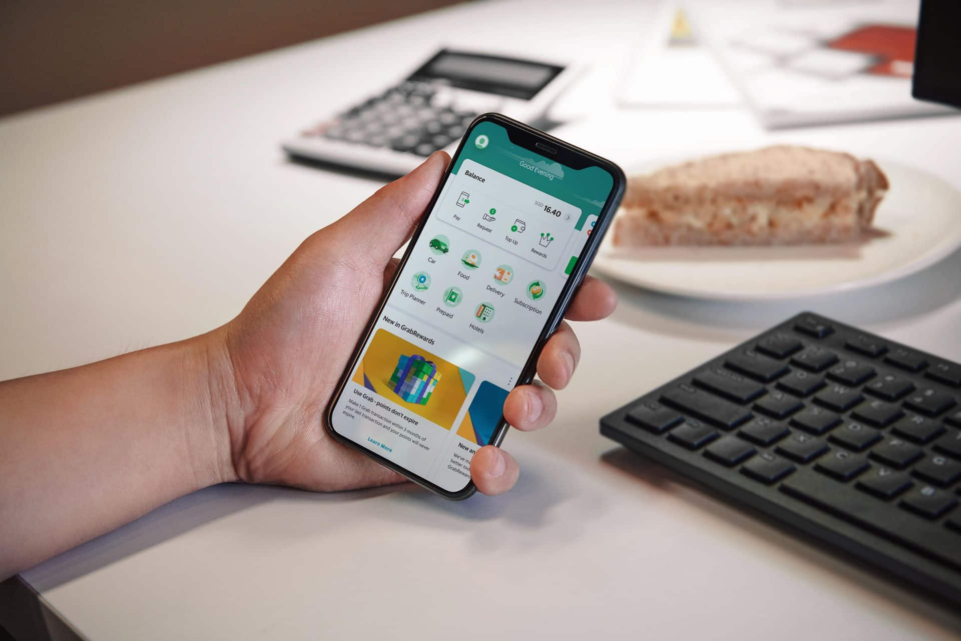 Grab raises USD 300 million for its fintech arm