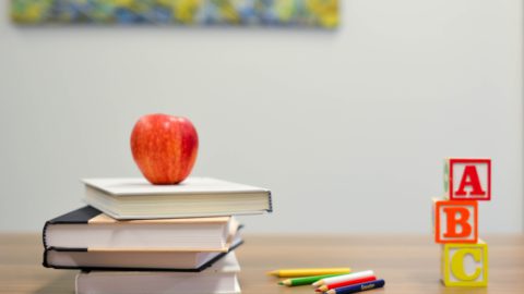 Smart homeschooling will push the entire education process in school to rethink. Photo by William Iven on Unsplash
