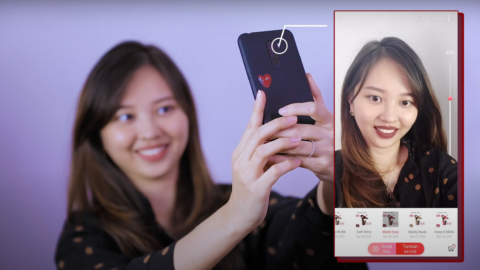 JD virtual makeup feature. Picture screenshot from JD.ID YouTube channel.