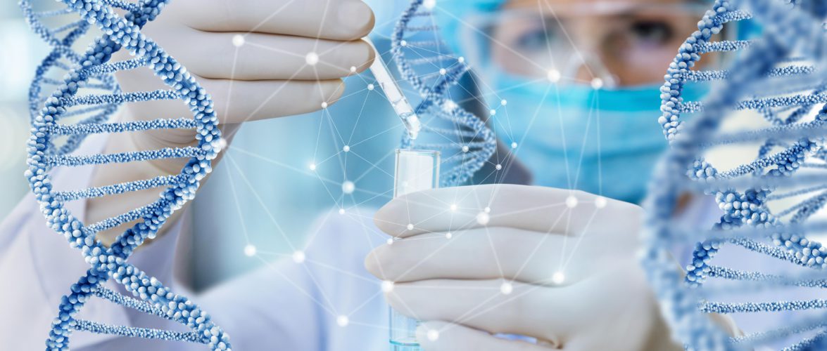 Doctor conducts the test and the study of DNA molecules . Photo: Tuchong