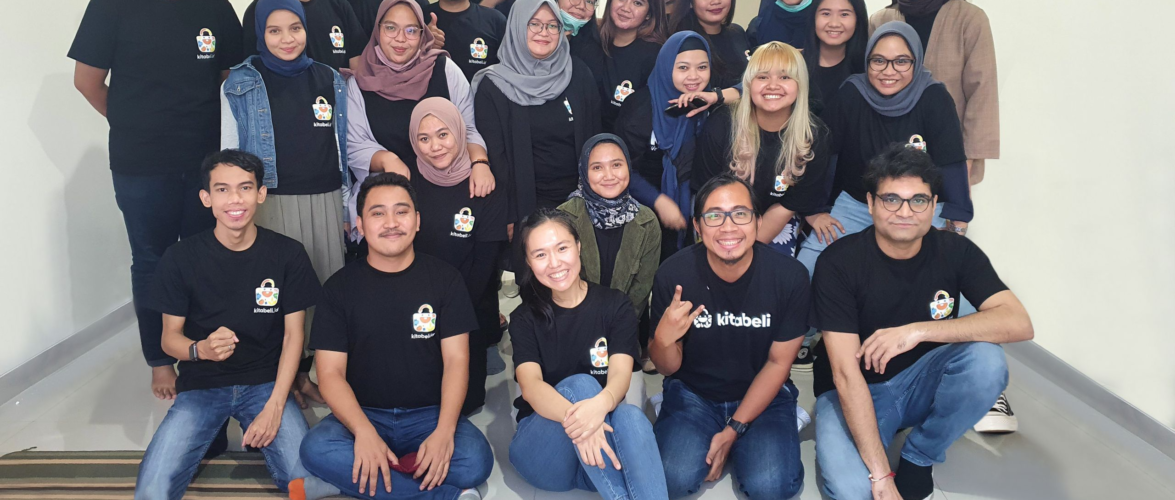 Prateek Chaturvedi
(CEO and Co-founder of KitaBeli) is seated in the front right corner,
while Ivana Tjandra (COO and Co-founder of KitaBeli) is seated front, center. Photo courtesy of KitaBeli.