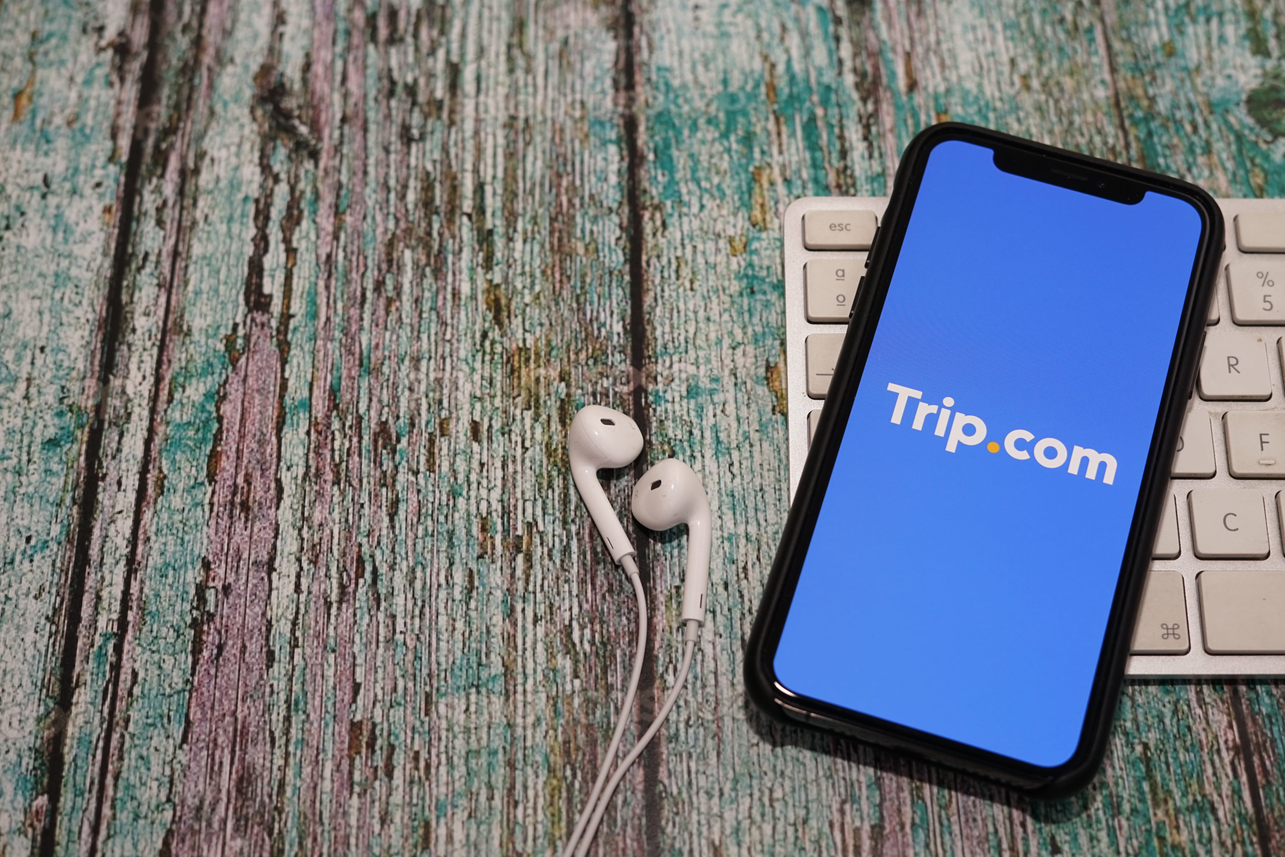 Trip.com’s revenue decline slows in Q4, as it expects a strong travel rebound