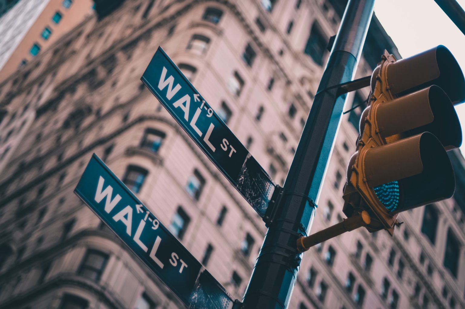 Photo by lo lo on Unsplash.