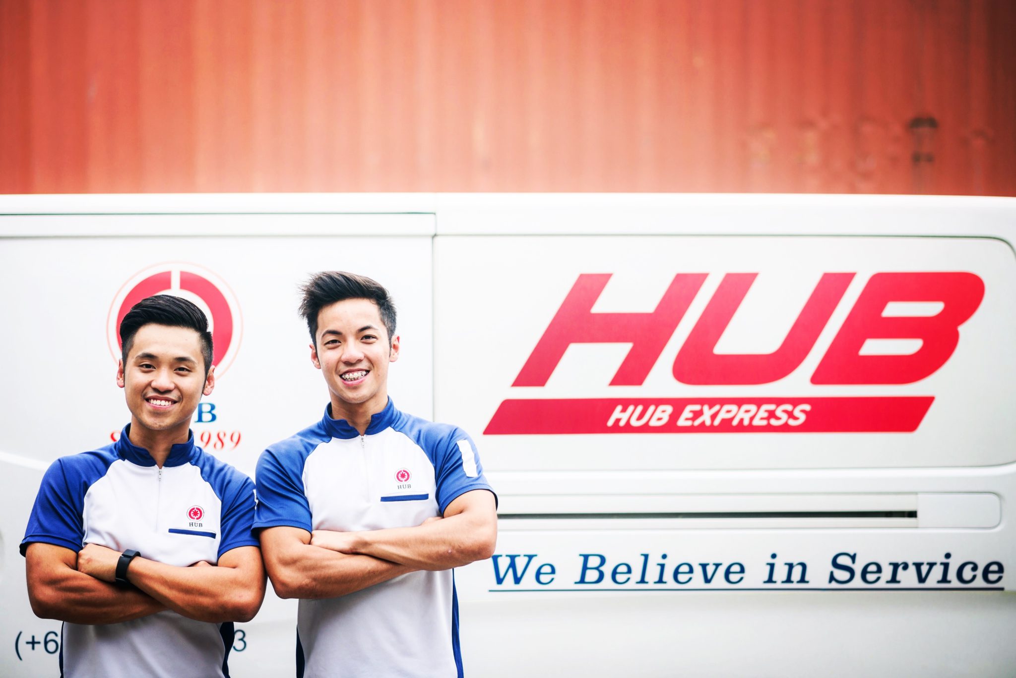 Alvin Ea (left) and his younger brother, Andy Ea, when they launched van courier delivery company Hub Express in 2015. Photo courtesy to Alvin Ea.
