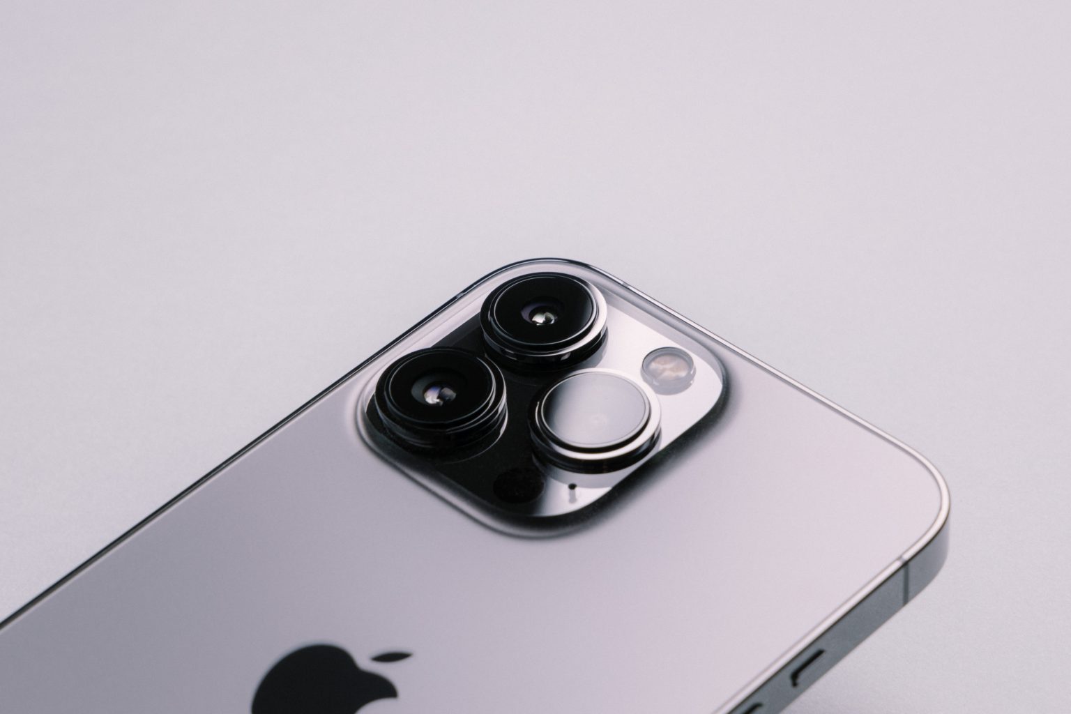 Photo by Howard Bouchevereau on Unsplash