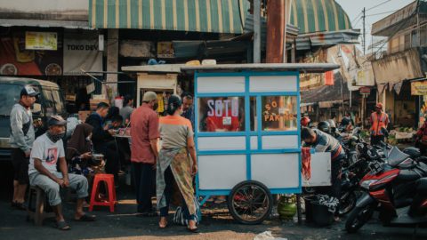 Indonesian market by Damar Handyanjaya on Unsplash