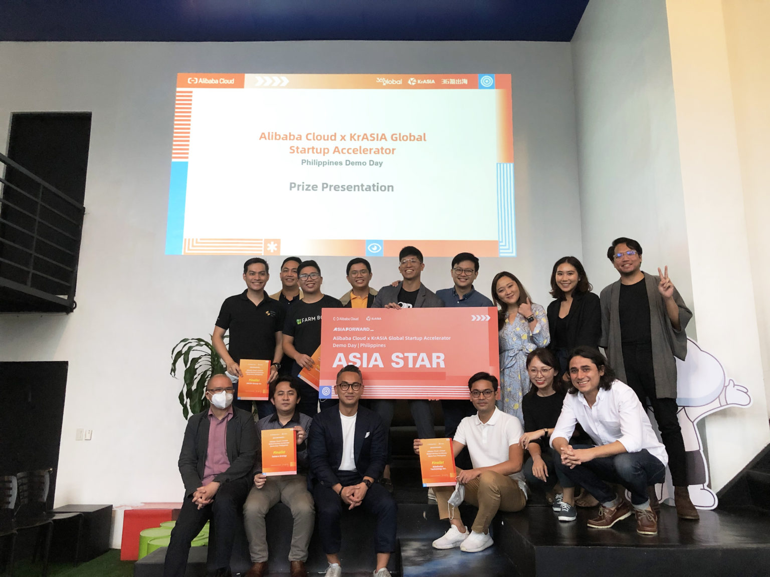 Prize presentation at Asia Star of the Alibaba Cloud x KrASIA Global Startup Accelerator Philippines Demo Day
