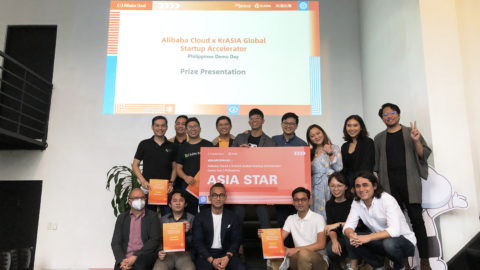 Prize presentation at Asia Star of the Alibaba Cloud x KrASIA Global Startup Accelerator Philippines Demo Day
