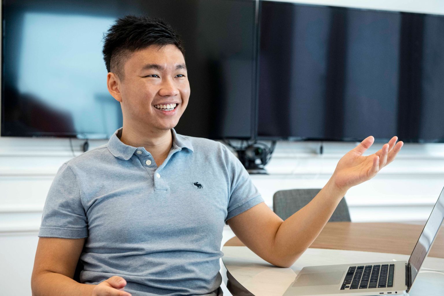 CEO and co-founder of Glints, Oswald Yeo. Image courtesy of Glints.
