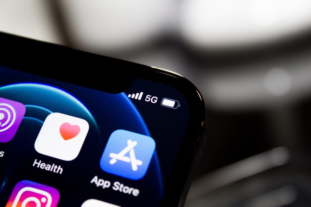 South Korea fails to rein in Apple, Google app fees, critics say