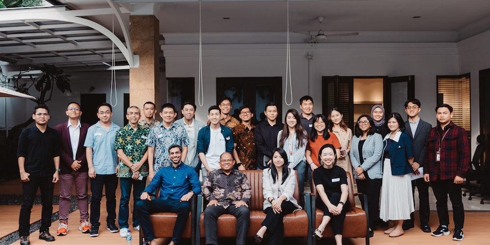 Qora tanlilar keksa xotinlarni sikishadi