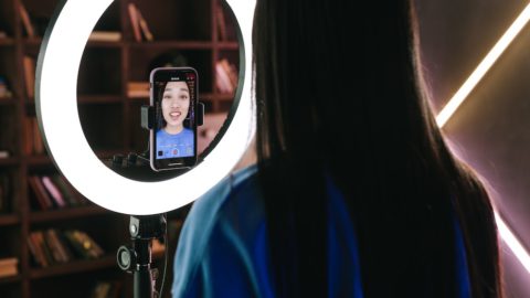 China’s ‘Lipstick King’ leaves Alibaba with a livestreaming dilemma
