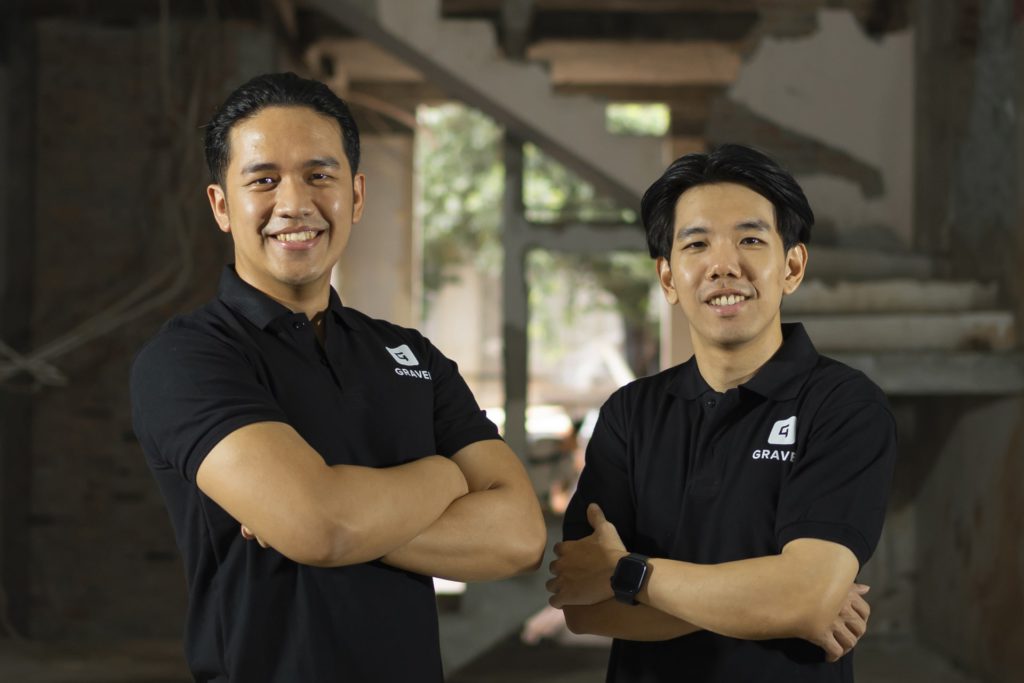 Photo of Gravel co-founders Georgi Ferdwindra Putra (left) and Fredy Yanto.