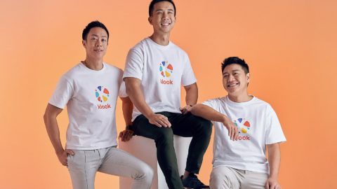 Photo of Klook’s co-founders. From left to right: Eric Gnock Fah, Ethan Lin, and Bernie Xiong, who serve as COO, CEO, and CTO, respectively. Photo and header photo from KrASIA’s archive.