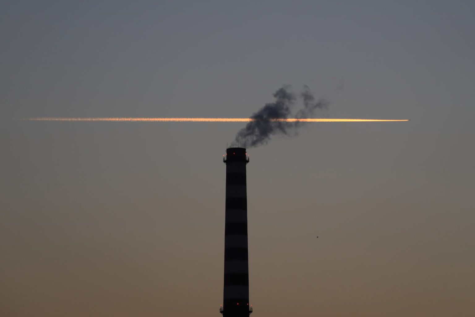 Indonesia, ADB, owners agree to shutter first coal-fired power plant early