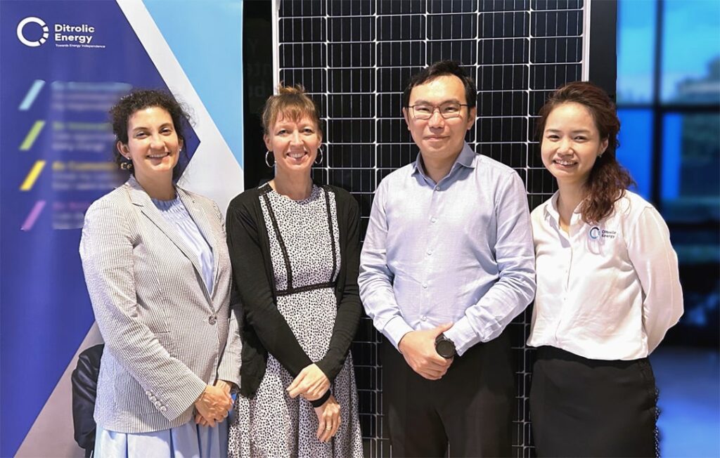 Photo of representatives from Ditrolic Energy and BlackRock. From left to right: Isabella Pacheco, director of climate infrastructure at BlackRock, Valerie Speth, APAC co-head of climate infrastructure at BlackRock, Tham Chee Aun, founder and group CEO of Ditrolic, and Michelle Ong, executive director at Ditrolic.