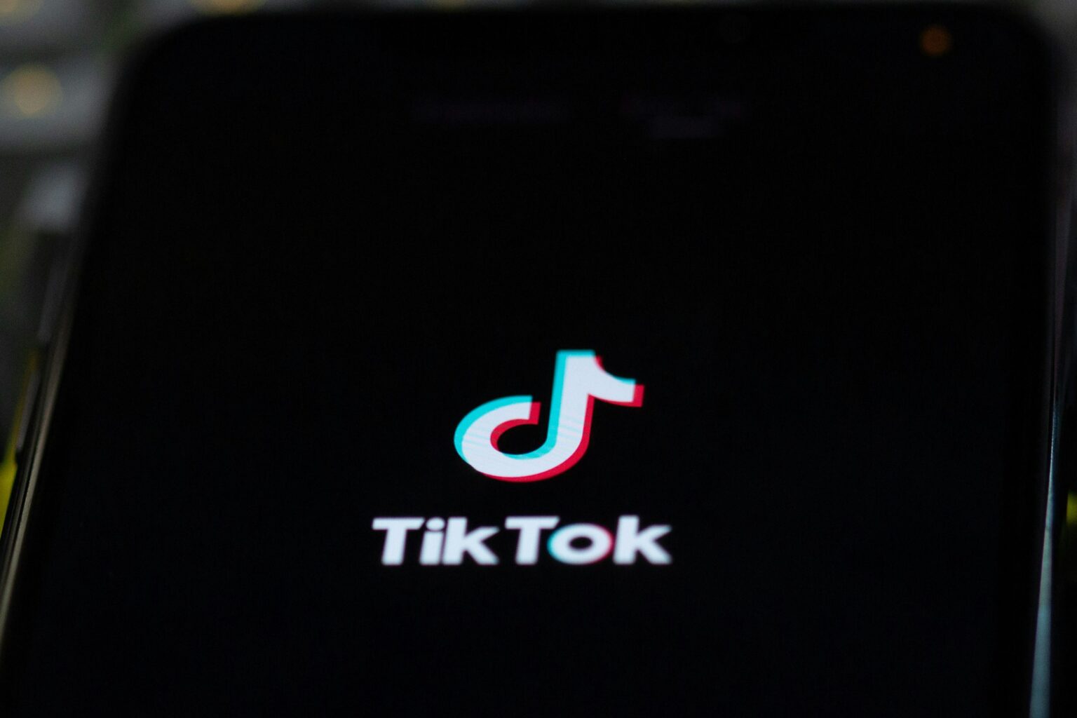 Will TikTok’s new content labels really combat AI misinformation?